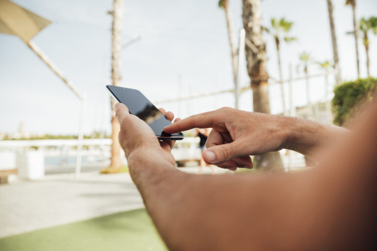 smartphone celular - freepik